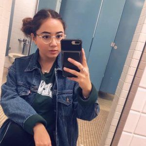 Meet your Posher, Edith